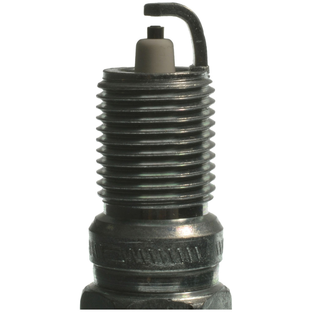 Champion Spark Plug 7015; Double Platinum 14mm 0.689 in. Tapered Standard Resistor 