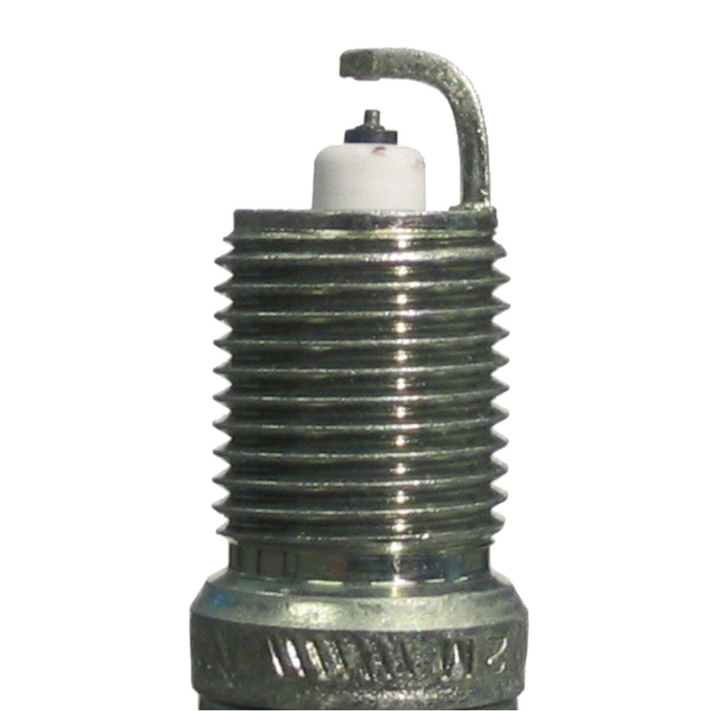 Champion Spark Plug 7983; Double Platinum 14mm 0.689 in. Tapered Standard Resistor 