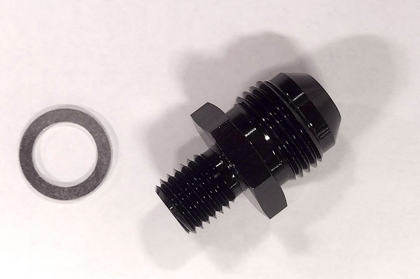 Renegade AN Fitting 582339-2; AN to Metric Adapter Black 12.000 mm x 1.50 Male Straight -08AN Male 